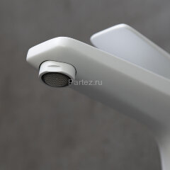 Смеситель Lemark Bronx LM3706MW для раковины монолитный