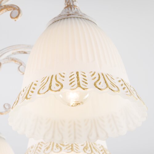 Потолочная люстра Eurosvet 60107/8 белый с золотом