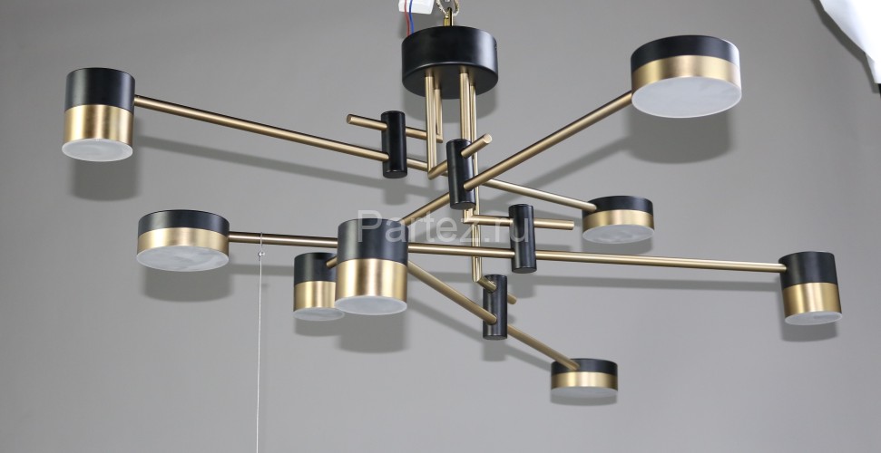 Потолочная люстра Zortes ZRS.1805.08