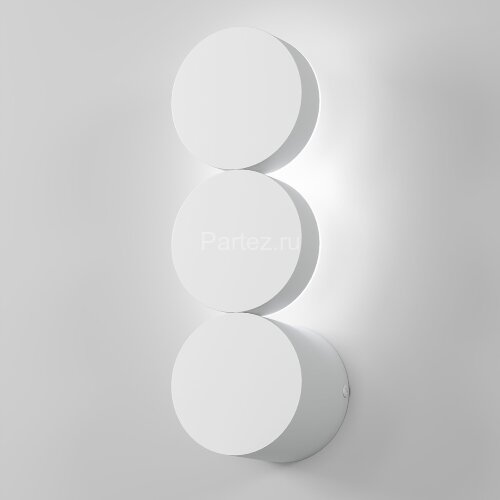 Настенный светильник Elektrostandard 40130/LED белый