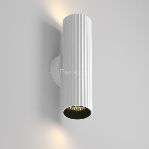 Настенный светильник Maytoni C106WL-02-GU10-W