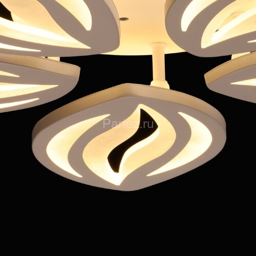 Потолочная люстра DeMarkt 424018405