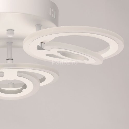 Потолочная люстра DeMarkt 424015303